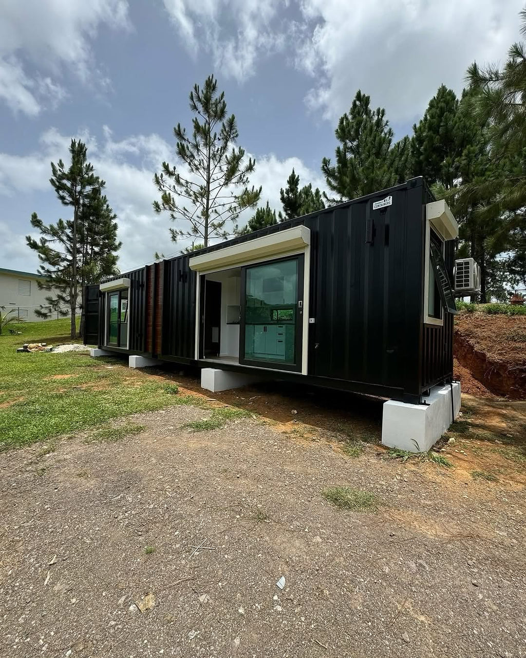 Modern Air-Conditioned Container Office / Accommodation Unit
