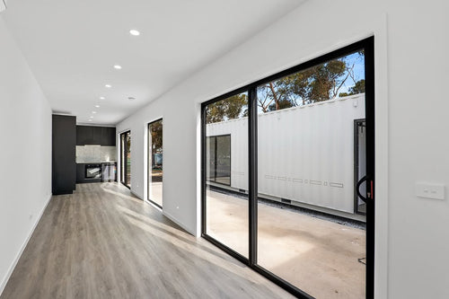12m / 40ft Converted Container Home / Office