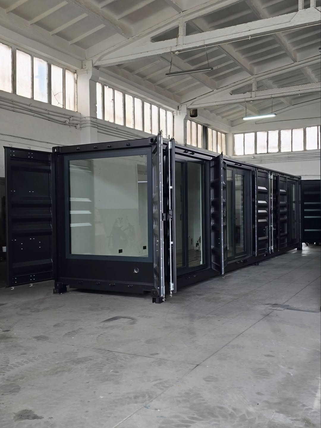 12m / 40ft Full Side-Opening Container with Glazed End