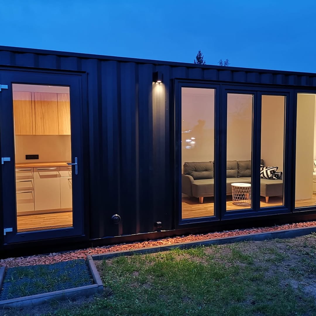 Modern Container Bedroom / Guest Accommodation Unit