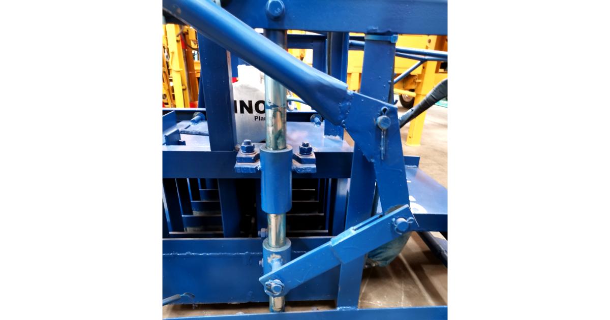 Brick Machine 220V Stock Brick