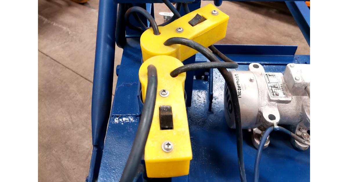 Brick Machine 220V Stock Brick