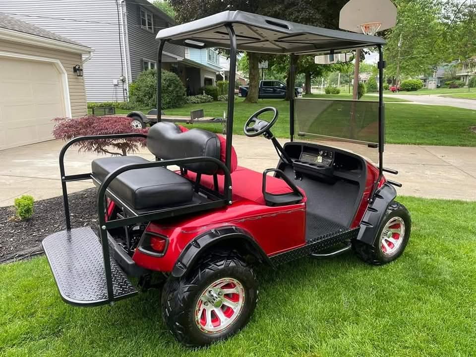 EZ-GO TXT PDS Electric Golf Cart - Image 3