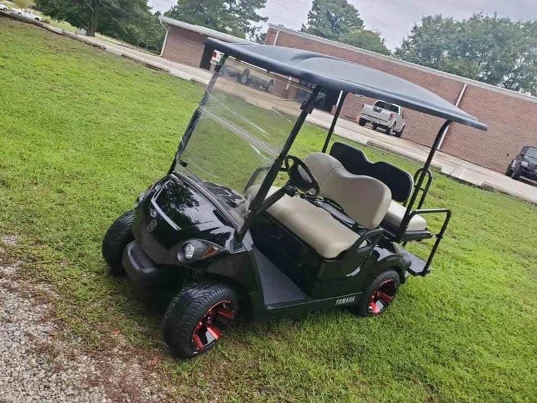 2017 Yamaha Drive2 Gas Golf Cart - Image 2