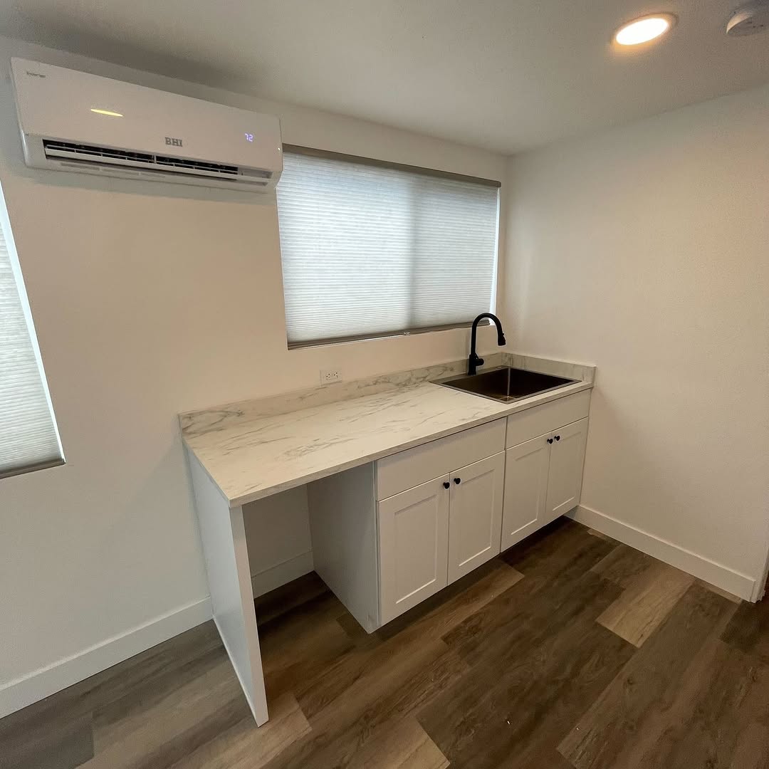 Tiny Home / Portable Cabin on Trailer Specifications