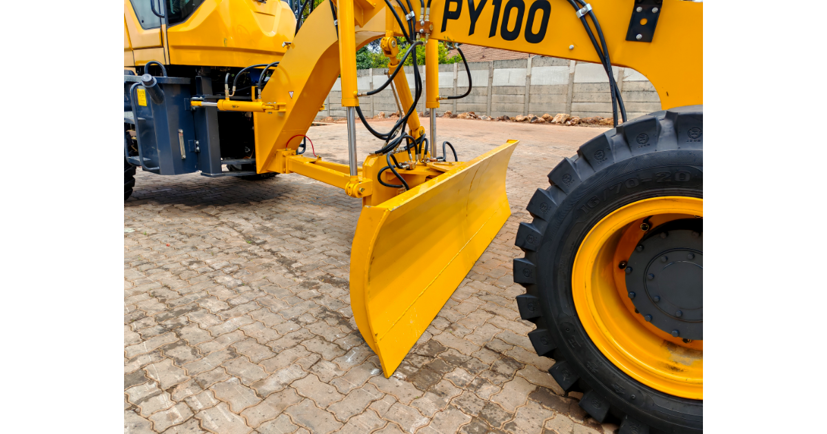 Grader/100 4x2 - Off Road Use