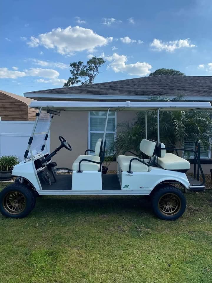 2018 Club Car Villager 6-Seater Golf Cart - Image 2