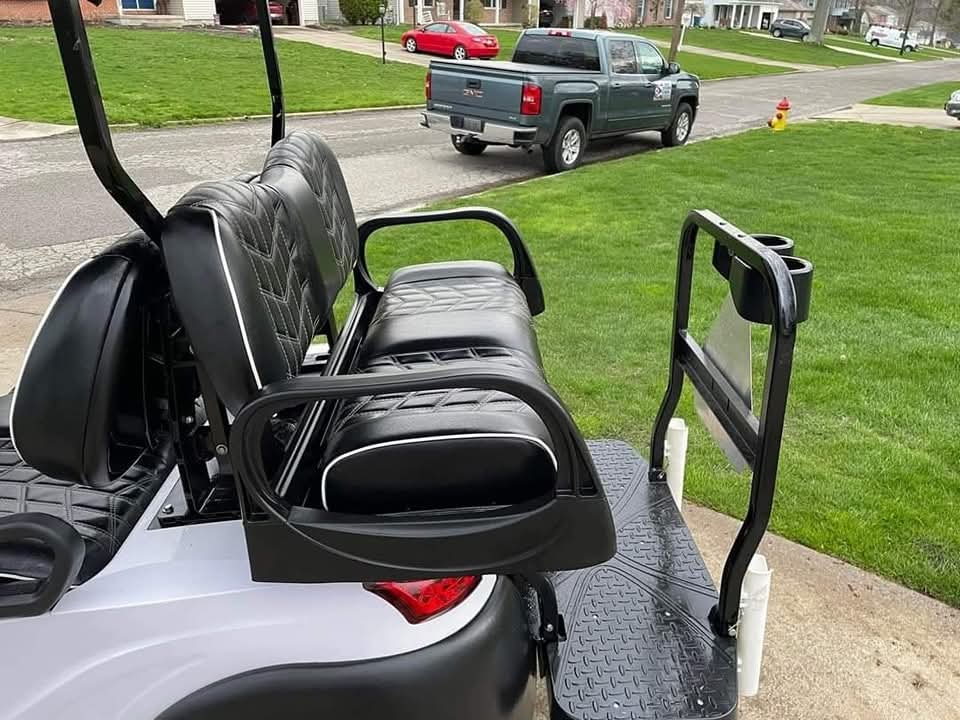 Club Car Precedent 6-Passenger Gas Golf Car - Image 10