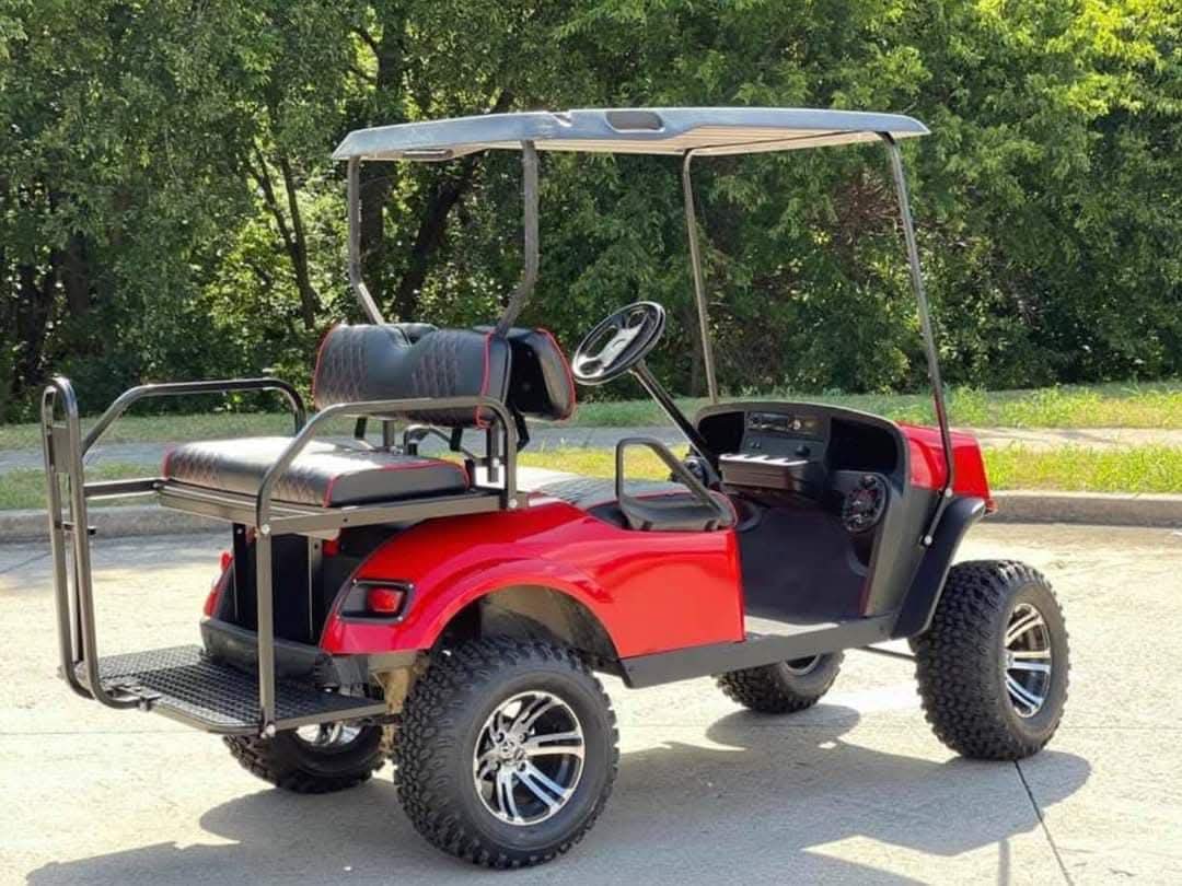 2011 EZ-GO Electric Golf Car