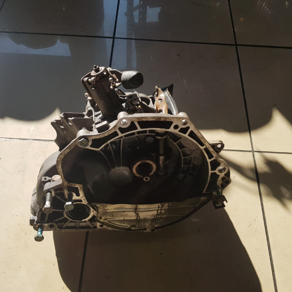 Chevrolet Cruze 1.8 f18d manual gearbox