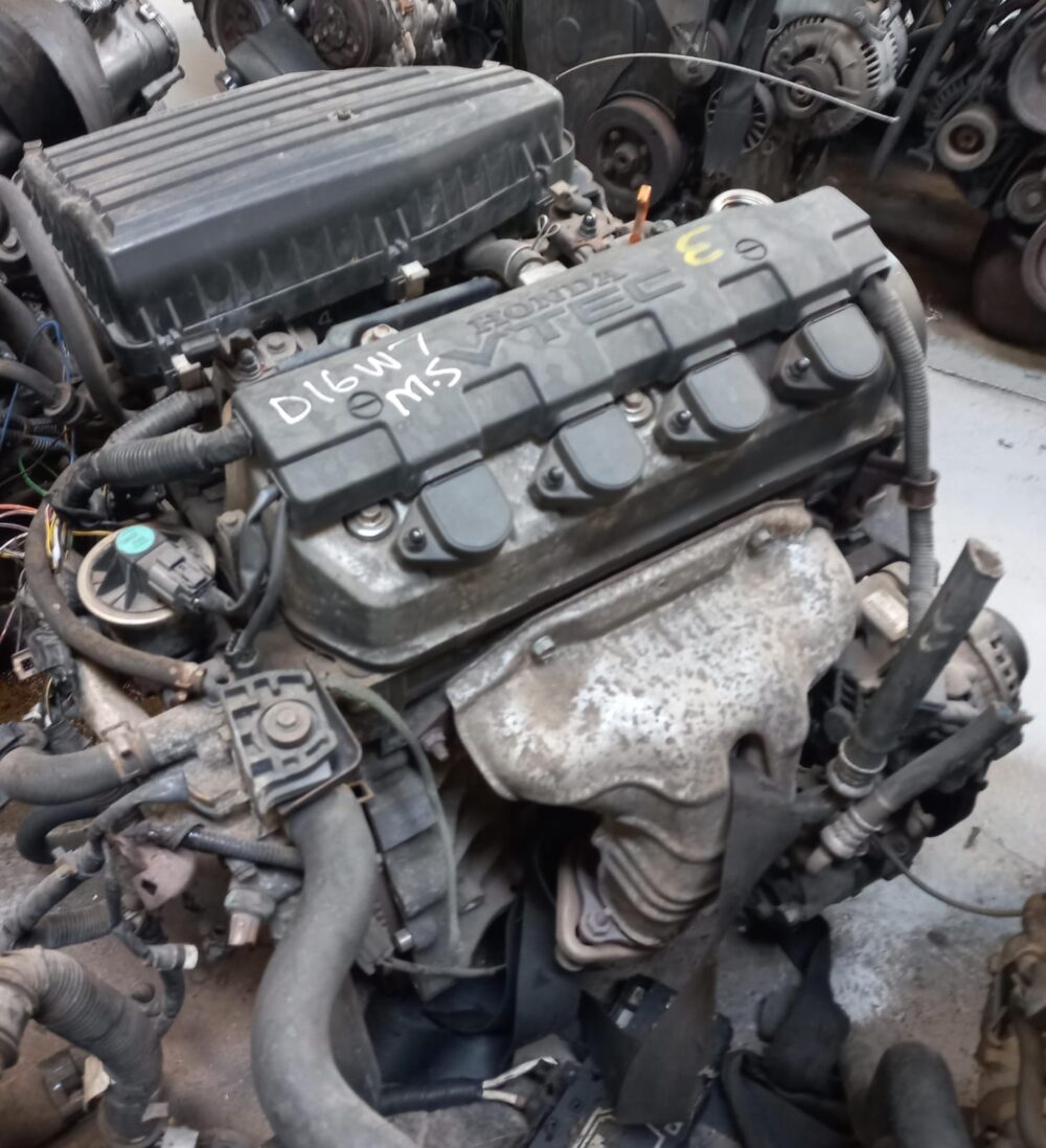 Honda Civic 1.6i V-TEC Sport 3D (D16W7)