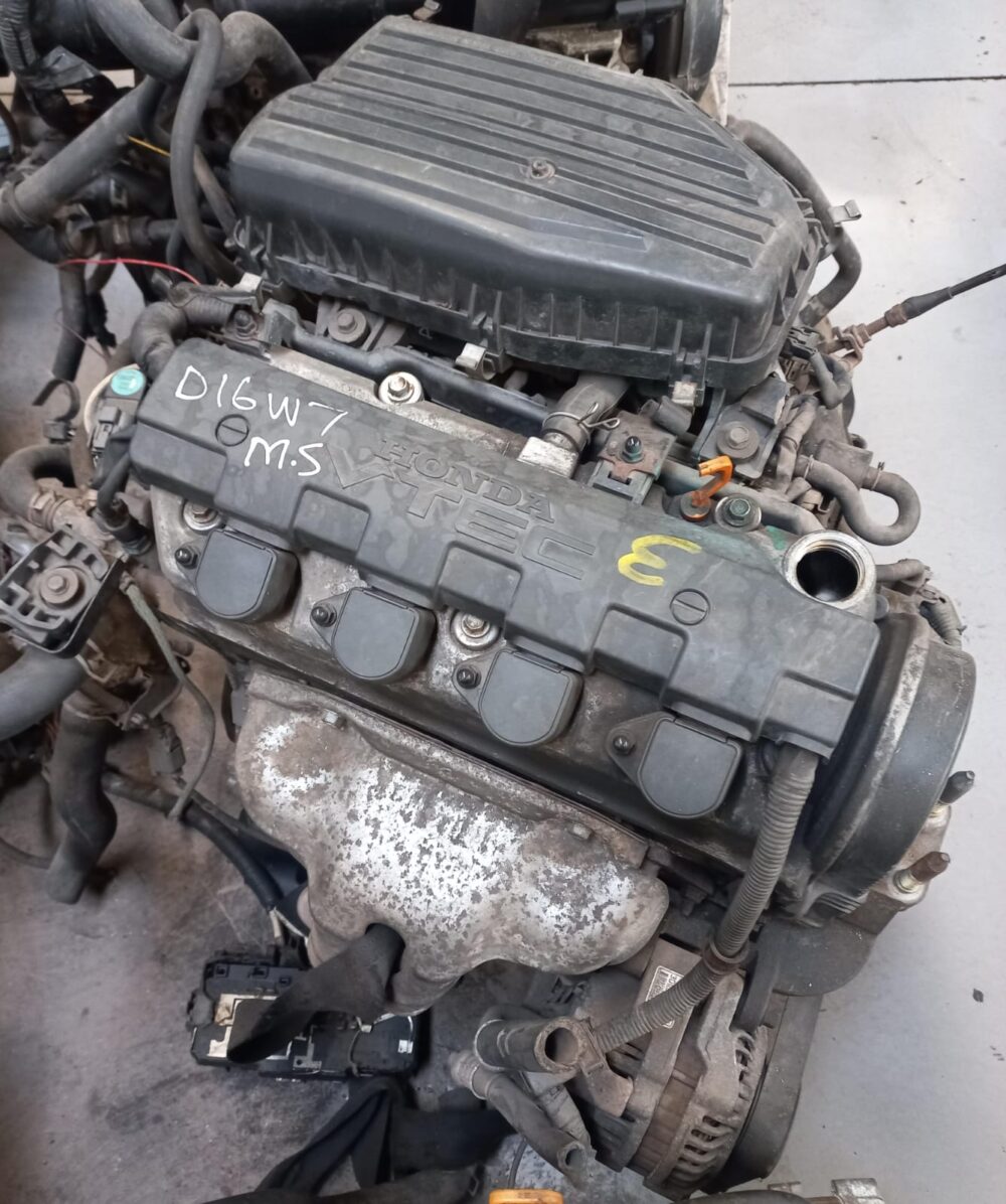 Honda Civic 1.6i V-TEC Sport 3D (D16W7) - Image 3