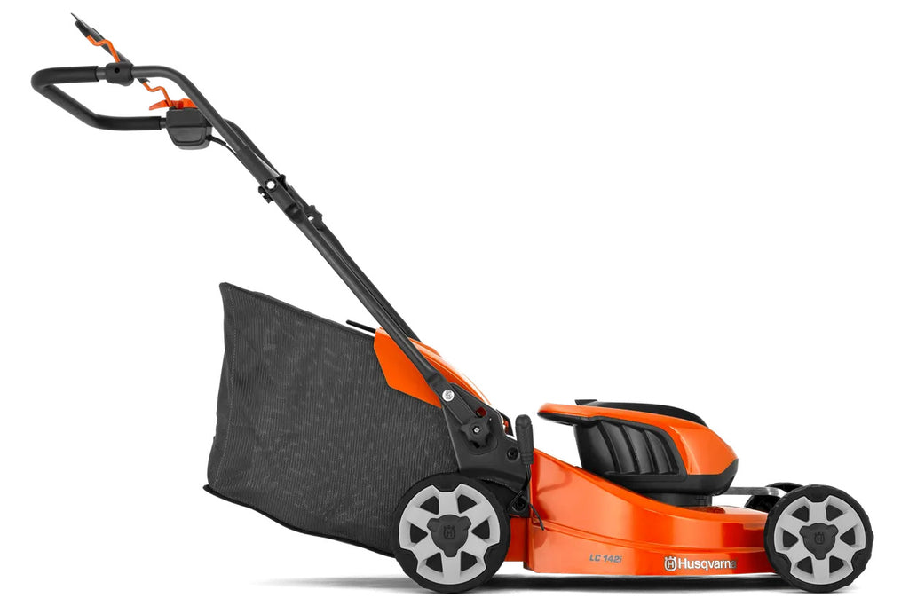 Husqvarna LC 142i Lawnmower - Image 4
