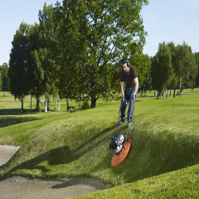 Husqvarna GX 560 Petrol Hover Mower - Image 3