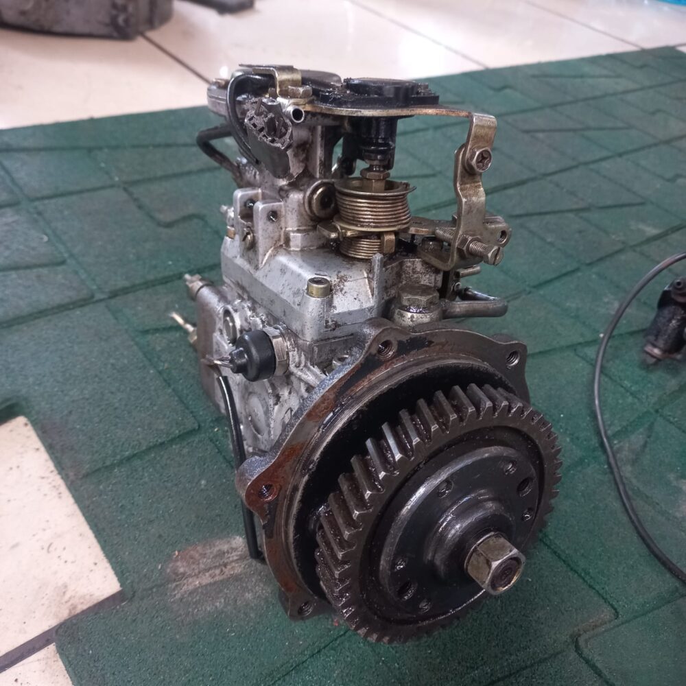 ISUZU KB280 Diesel Turbo Injector Pump - Image 3