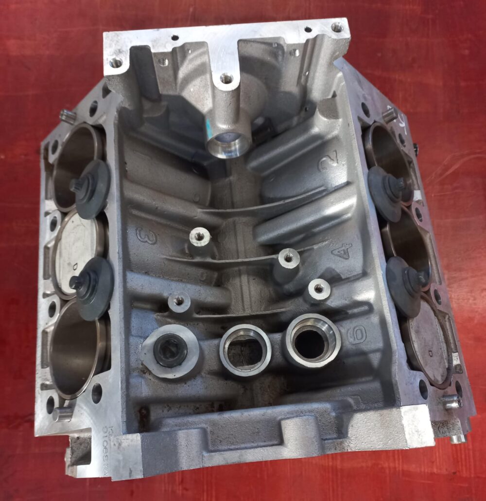 Kia Carnival 2.5 v6 Petrol Sub Assembly K5