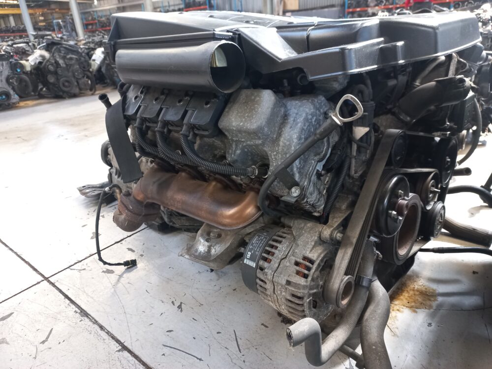 Mercedes Bens C200 Kompressor 2.0 Petrol Engine (271940) - Image 2