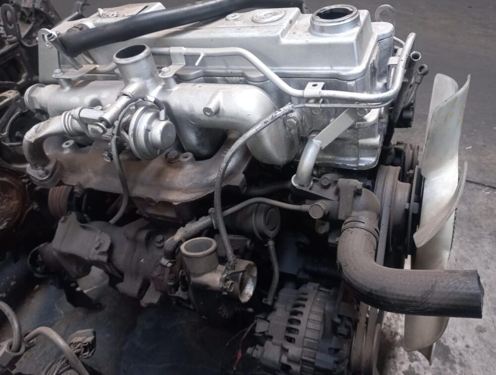 Mitsubishi Pajero 2.9 Diesel Engine (4M40) - Image 3