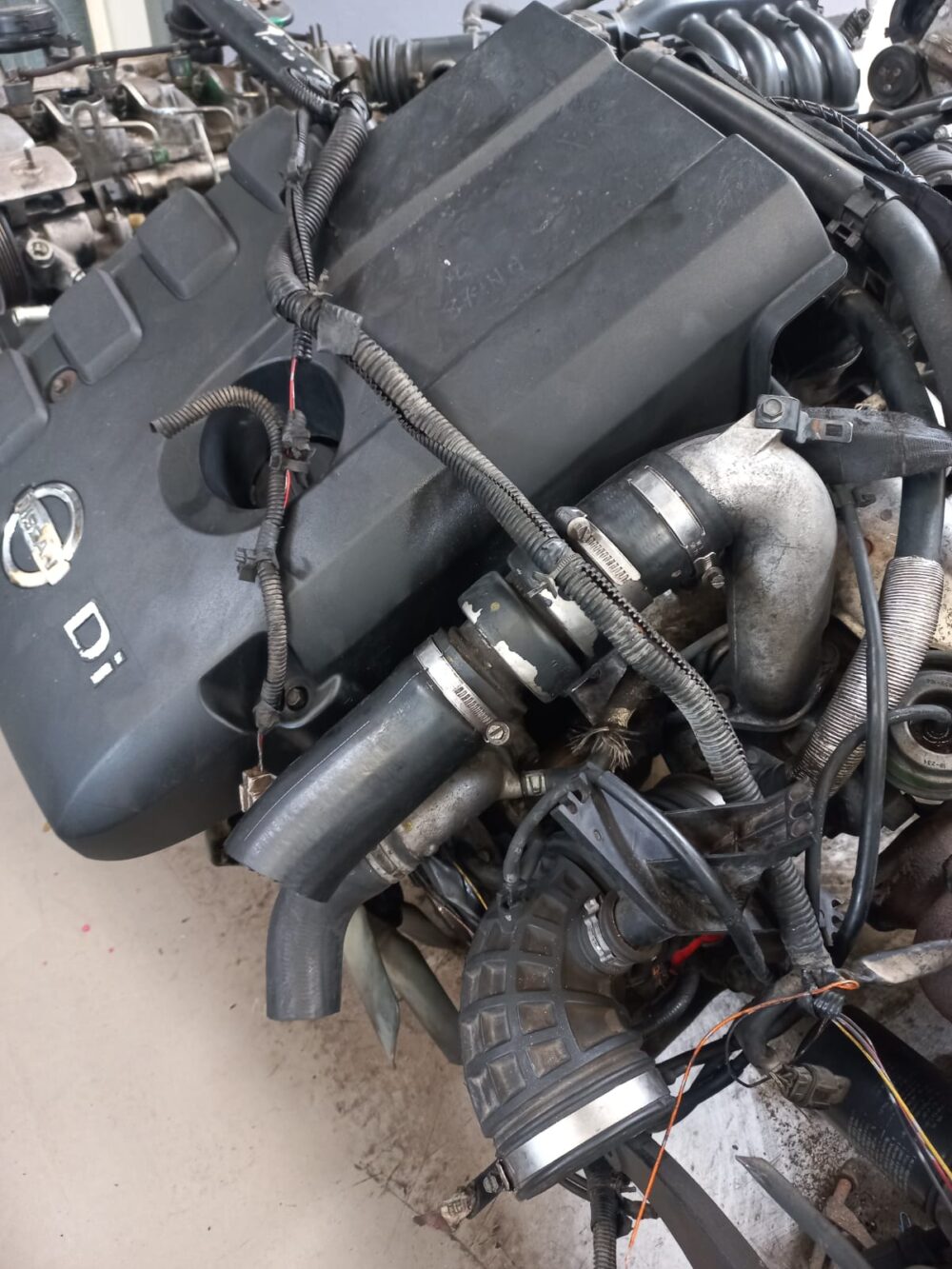 Nissan Navara 2.5 Cdi Diesel Engine (YD25) – Black Top