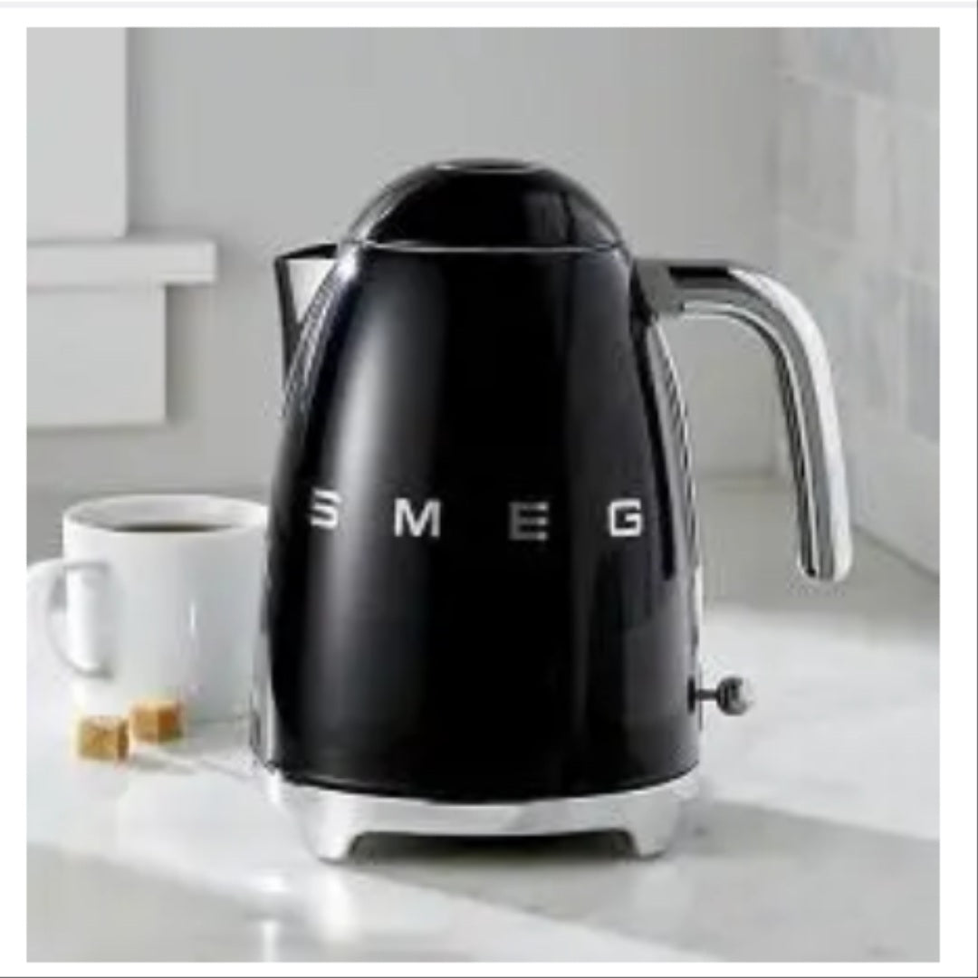 SMEG Black Kettle KLF03BLSA