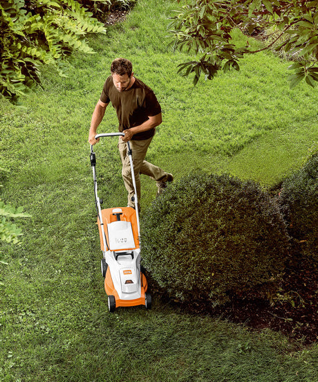 Stihl RMA235 Cordless Lawnmower - Image 2
