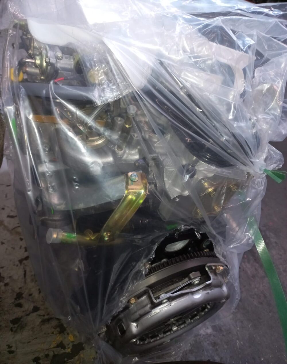 Toyota 2.0 4 CYL Petrol Engine (3YP) BRAND NEW - Image 3