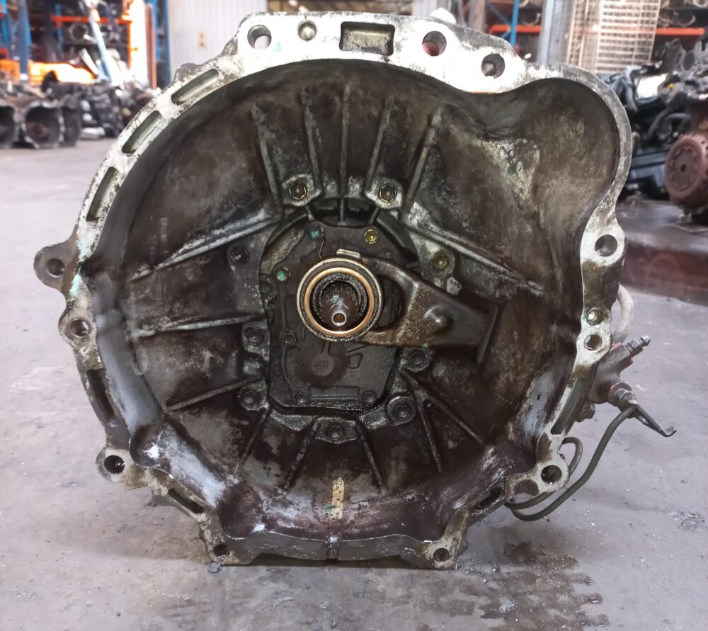 Toyota Hiace, Landcruiser 2.4 Diesel Automatic Gearbox (2L) - Image 2