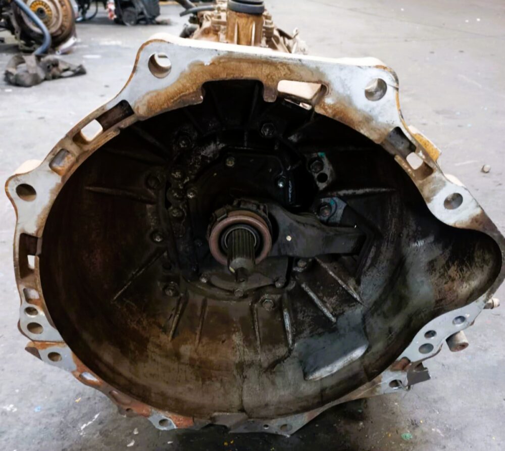 Toyota Hilux 5 Spd Manual Gearbox (2KD) 4×4