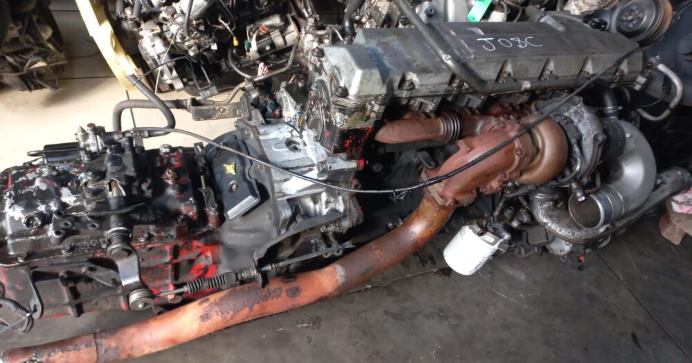 Toyota Hino Turbo Diesel Complete Engine (J08C) - Image 3