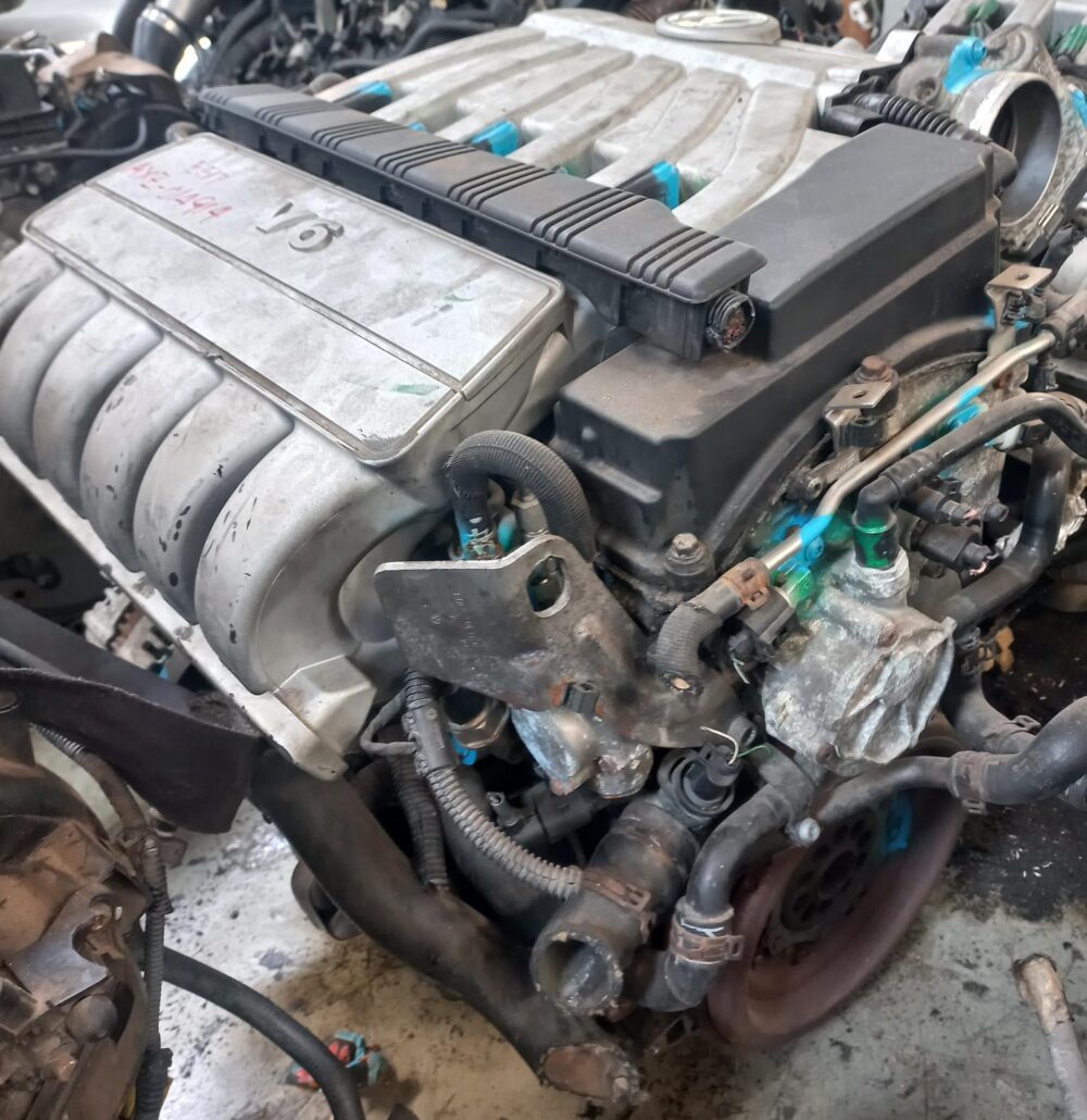 Volkswagen Golf R32 V6 Engine (AXZ) - Image 2