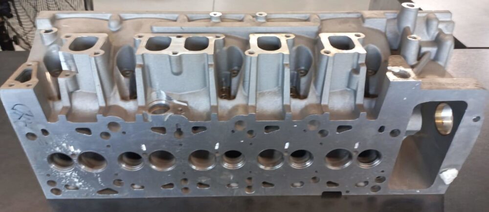 Volkswagen Transporter T5 2.5 Turbo Diesel New Bare Cylinder Head (AXD/AXE) - Image 4