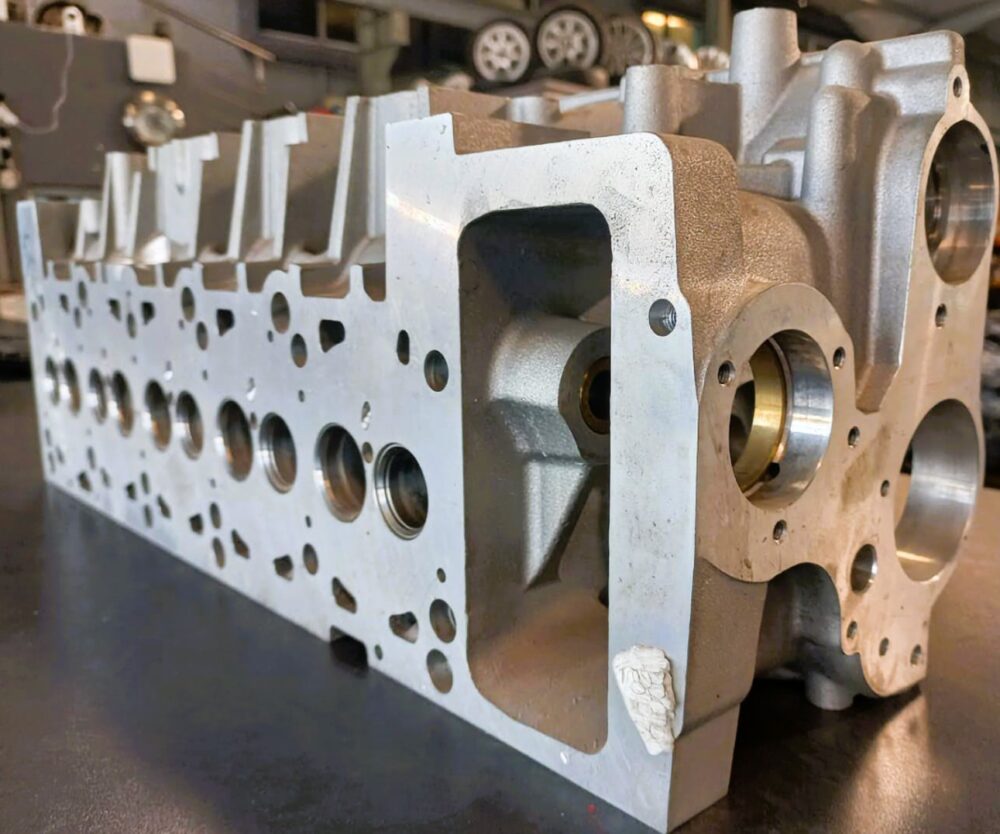 Volkswagen Transporter T5 2.5 Turbo Diesel New Bare Cylinder Head (AXD/AXE)