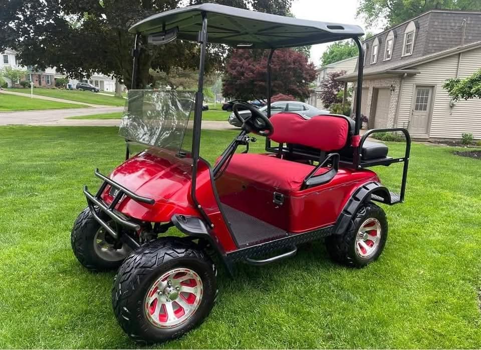 EZ-GO TXT PDS Electric Golf Cart