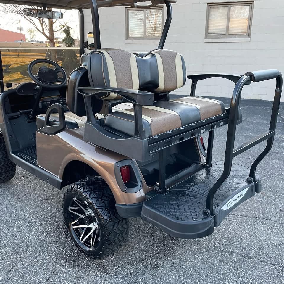 Ezgo RXV 48V Electric Golf Cart. - Image 7