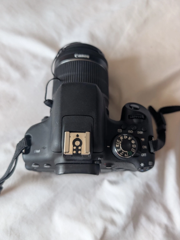Canon EOS 750D with 18-55mm IS STM Lens