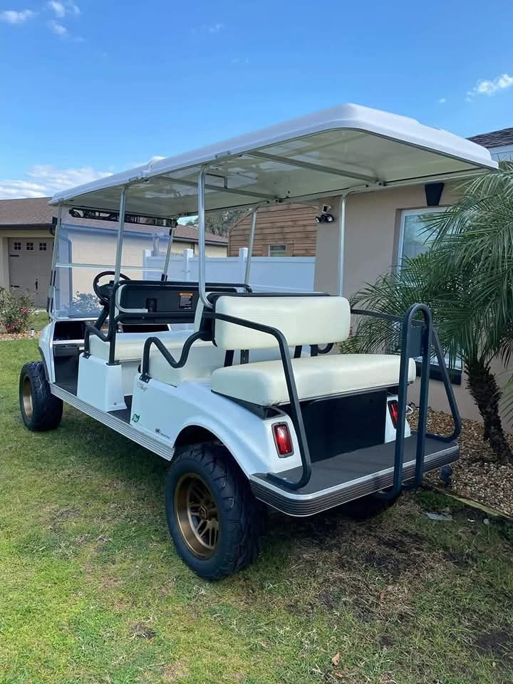 2018 Club Car Villager 6-Seater Golf Cart - Image 4