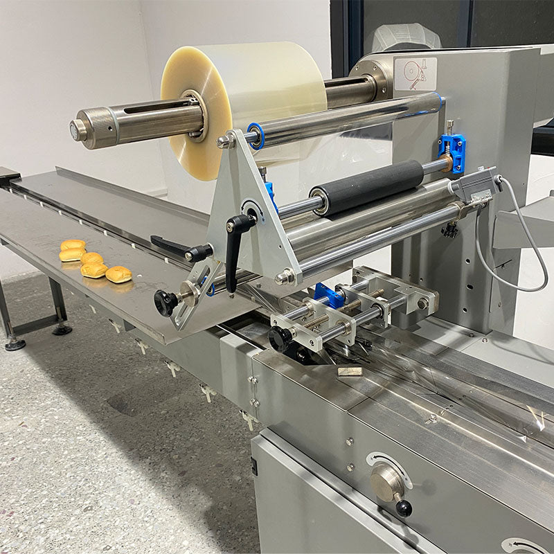 Automatic Flow Wrap Packaging Machine - Image 5