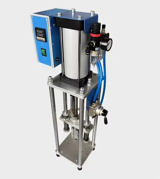 Vertical Molding Benchtop Injection Machine - Image 3