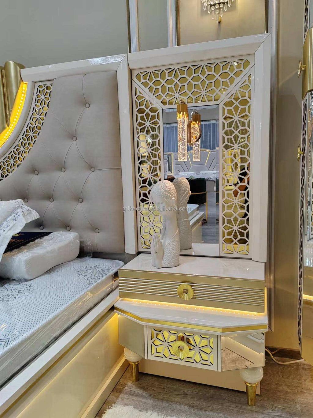 Luxury High Bedroom Set Super King Size Doors Royal Furniture - Image 2