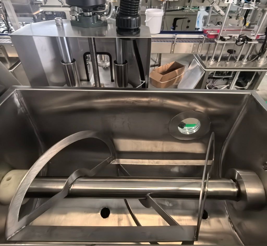 Automatic 2–30 kg Liquid and Paste Weighing Filling Machine - Image 4