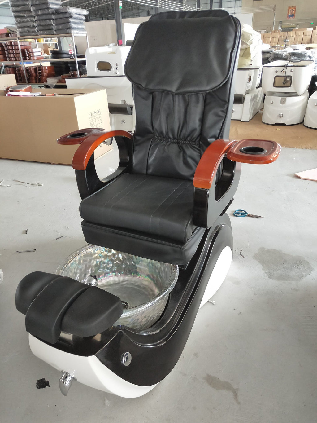 Economical Pedicure Chair - Image 3