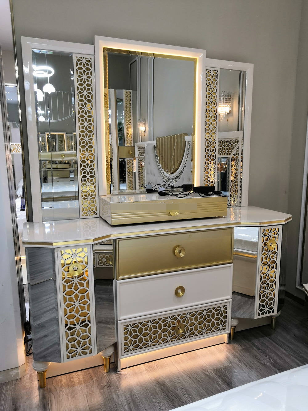 Luxury High Bedroom Set Super King Size Doors Royal Furniture - Image 3